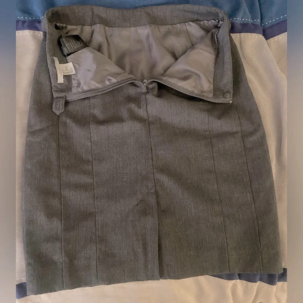 H&M Gray Pencil Skit - Picture 3 of 4